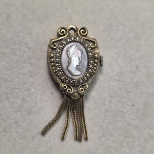 Vintage Shell Cameo Secret Watch Pendent | Hidden Mechanical Watch | Tassel